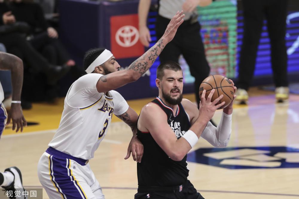 引人注目 引人注目