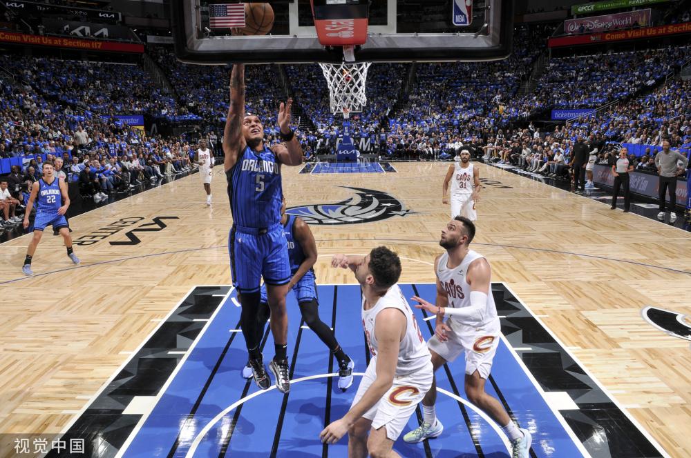 是对球迷的 是对球迷的