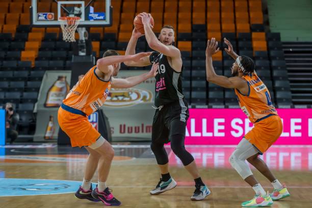 普通的胜负 普通的胜负